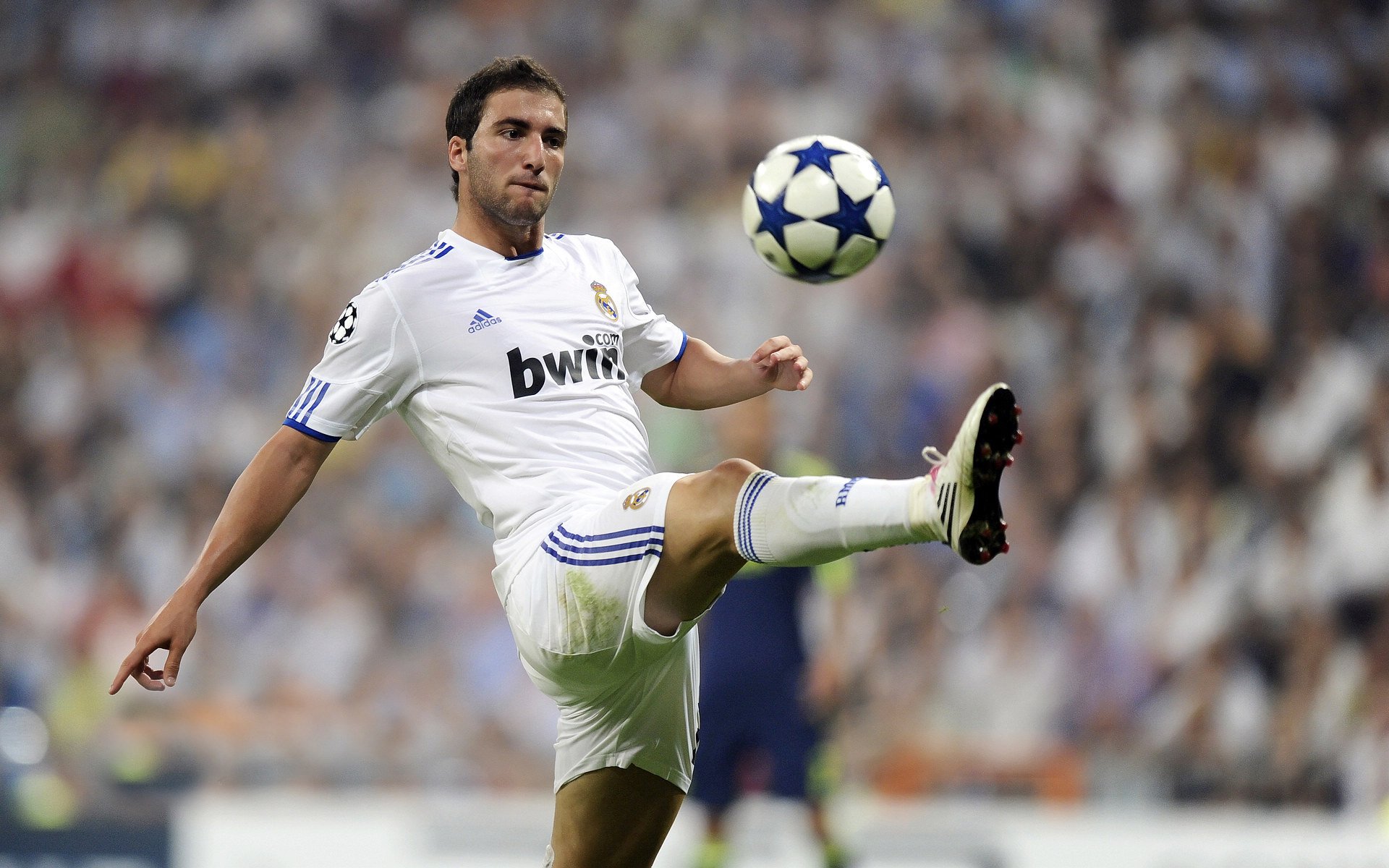 亚特兰大式足球哲学打穿比利时防线,阿坎吉如何成为瑞士关键先生?