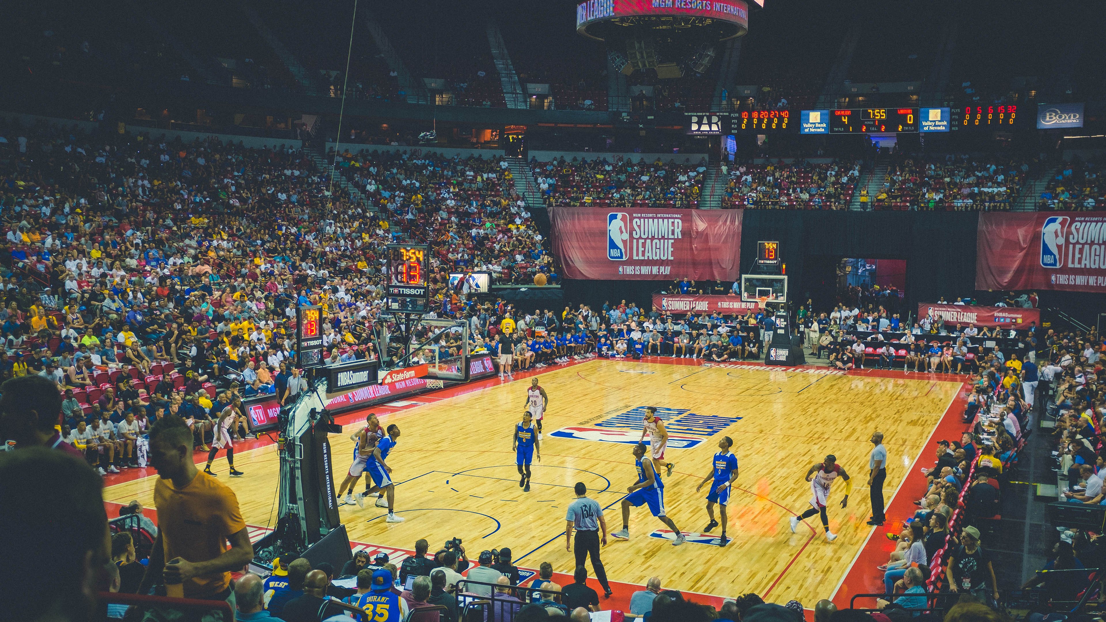 华体会首选平台-跨界主宰,当广东铁血终结广厦,约基奇在东方战场写下同样剧本