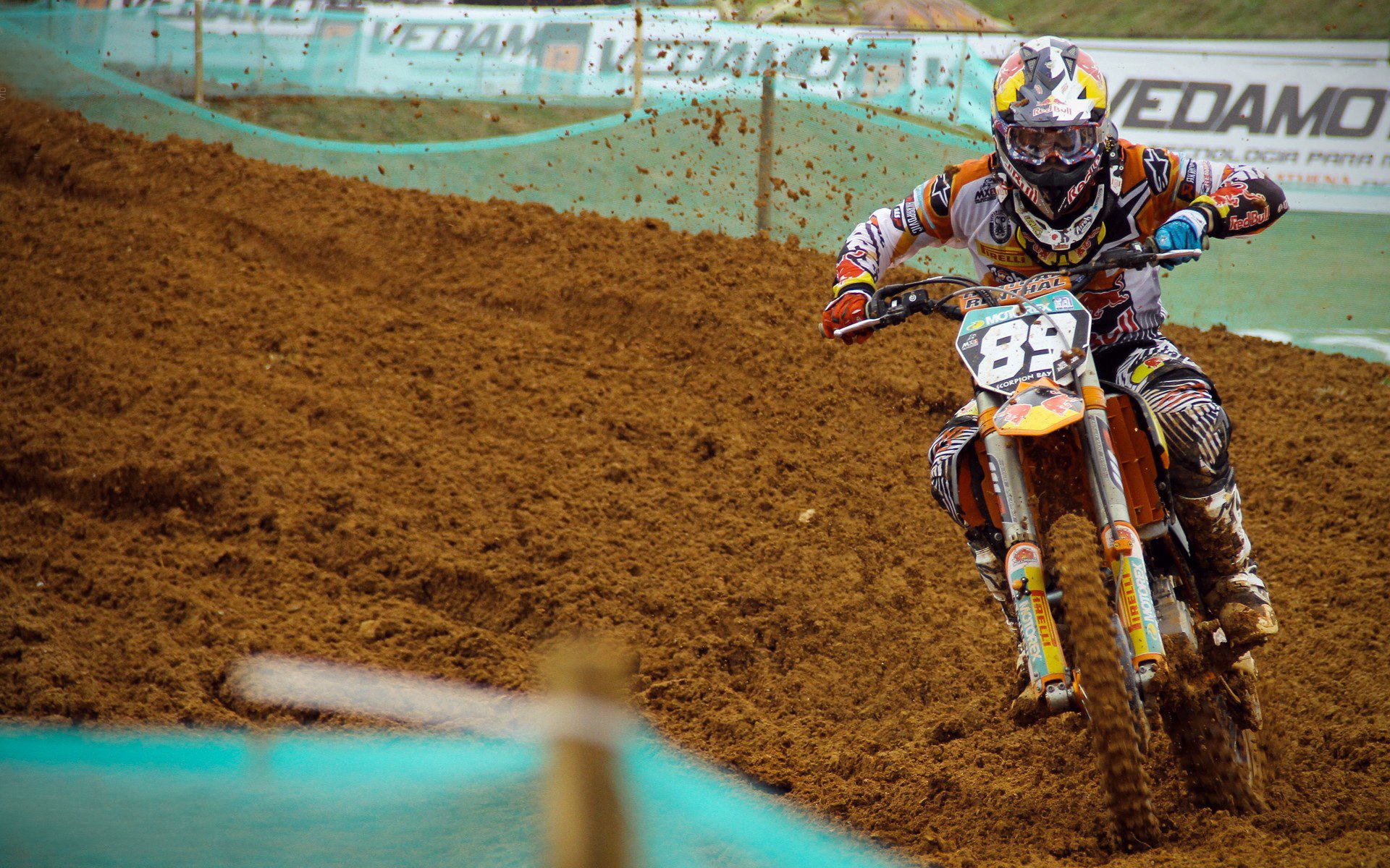 卡瓦哈尔单节统治攻防,西班牙用窒息节奏拉开加纳锁定胜局