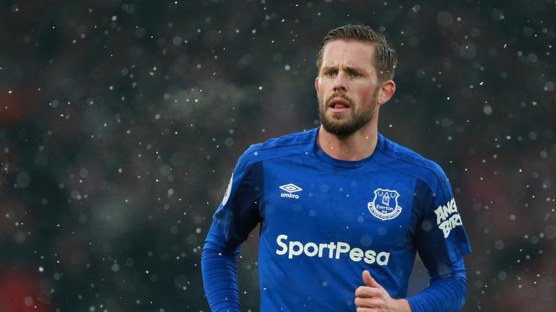 卡瓦哈尔单节统治攻防,西班牙用窒息节奏拉开加纳锁定胜局